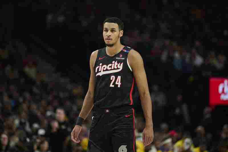 開拓者VS太陽首發:霍勒迪缺陣克里斯·穆雷提上首發 搭檔克林根