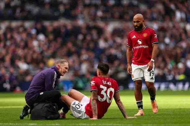 曼晚：若謝什科傷缺，曼聯(lián)可能在對(duì)陣埃弗頓時(shí)采用無(wú)鋒陣型