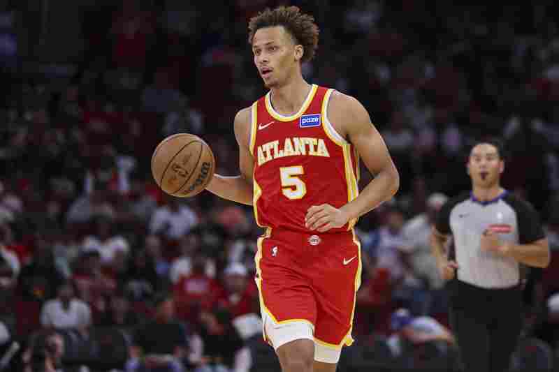 全能表現!丹尼爾斯9中6拿到12分9板6助3斷